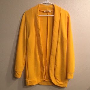 3 for 24: Women’s long sleeve cardigan, size L.